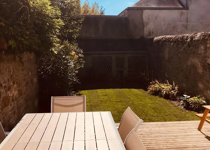 Maison Familiale Equipee, Centre-ville *